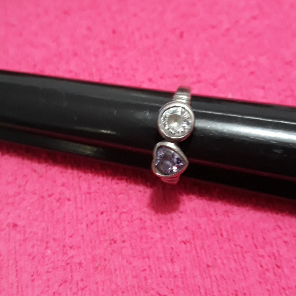 Size 8 vintage  sterling silver ring sapphire
